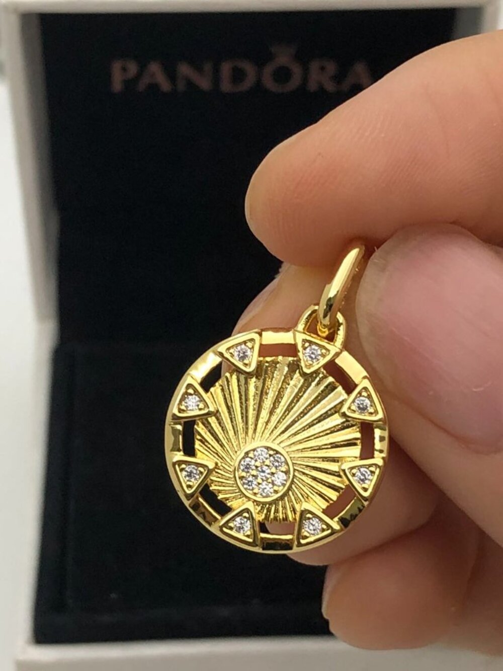 ✨✨Pandora ME Power of the Light Sun Medallion Charm